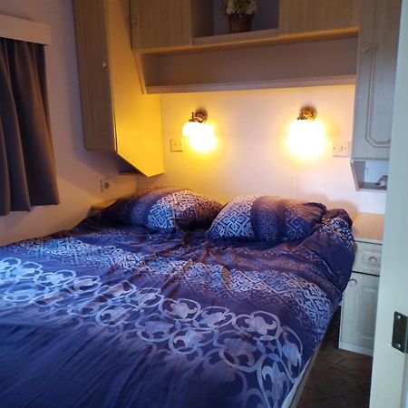 De Boerenskuur..Chalet.. Assendelft Экстерьер фото
