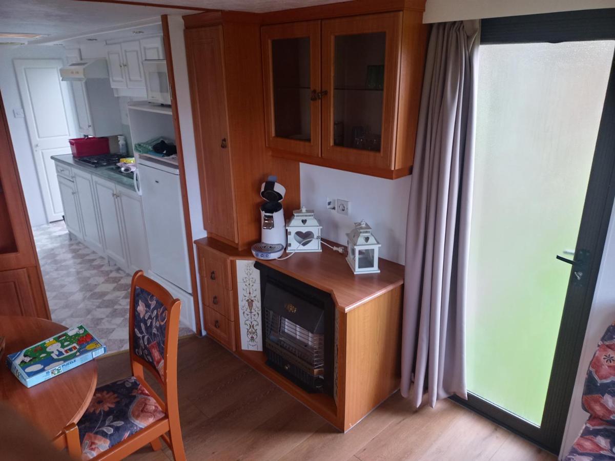 De Boerenskuur..Chalet.. Assendelft Экстерьер фото